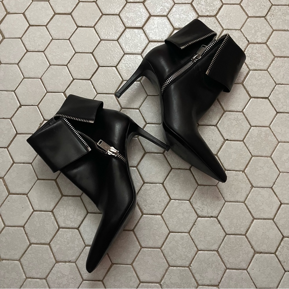 Saint Laurent Leather Ankle Boots